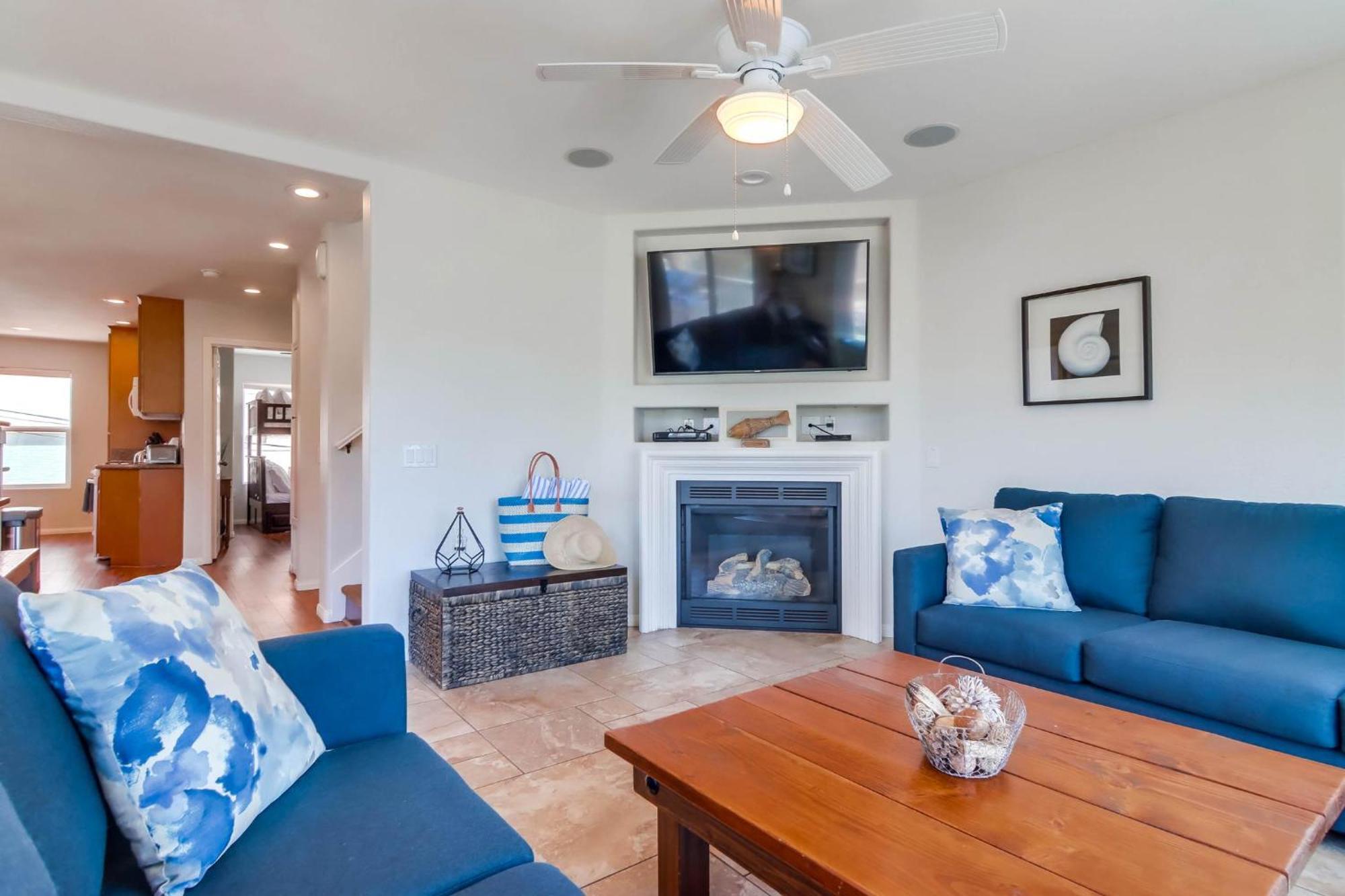 B5134 Nautical House